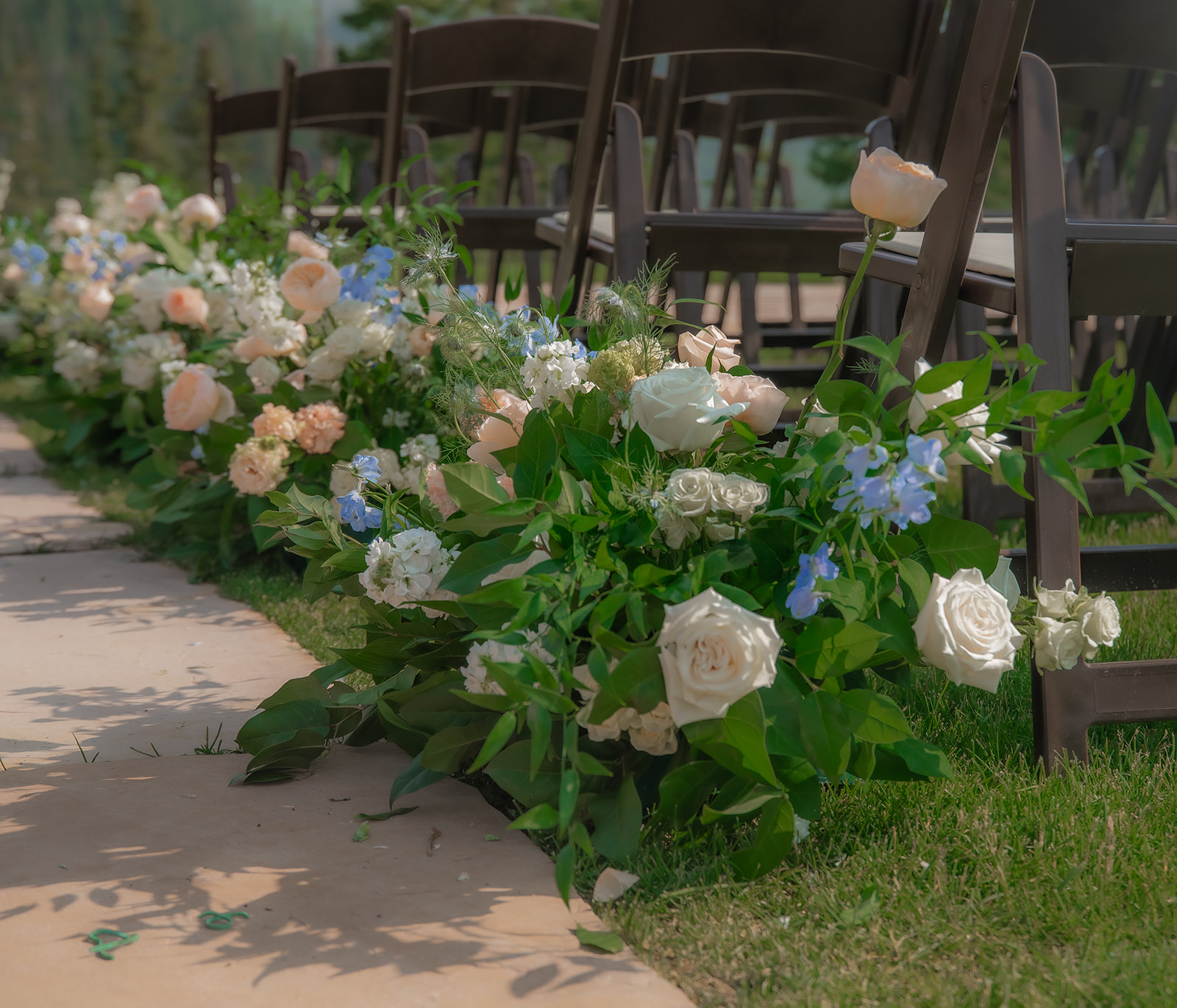 Flowers down the aisle - Vancouver, WA